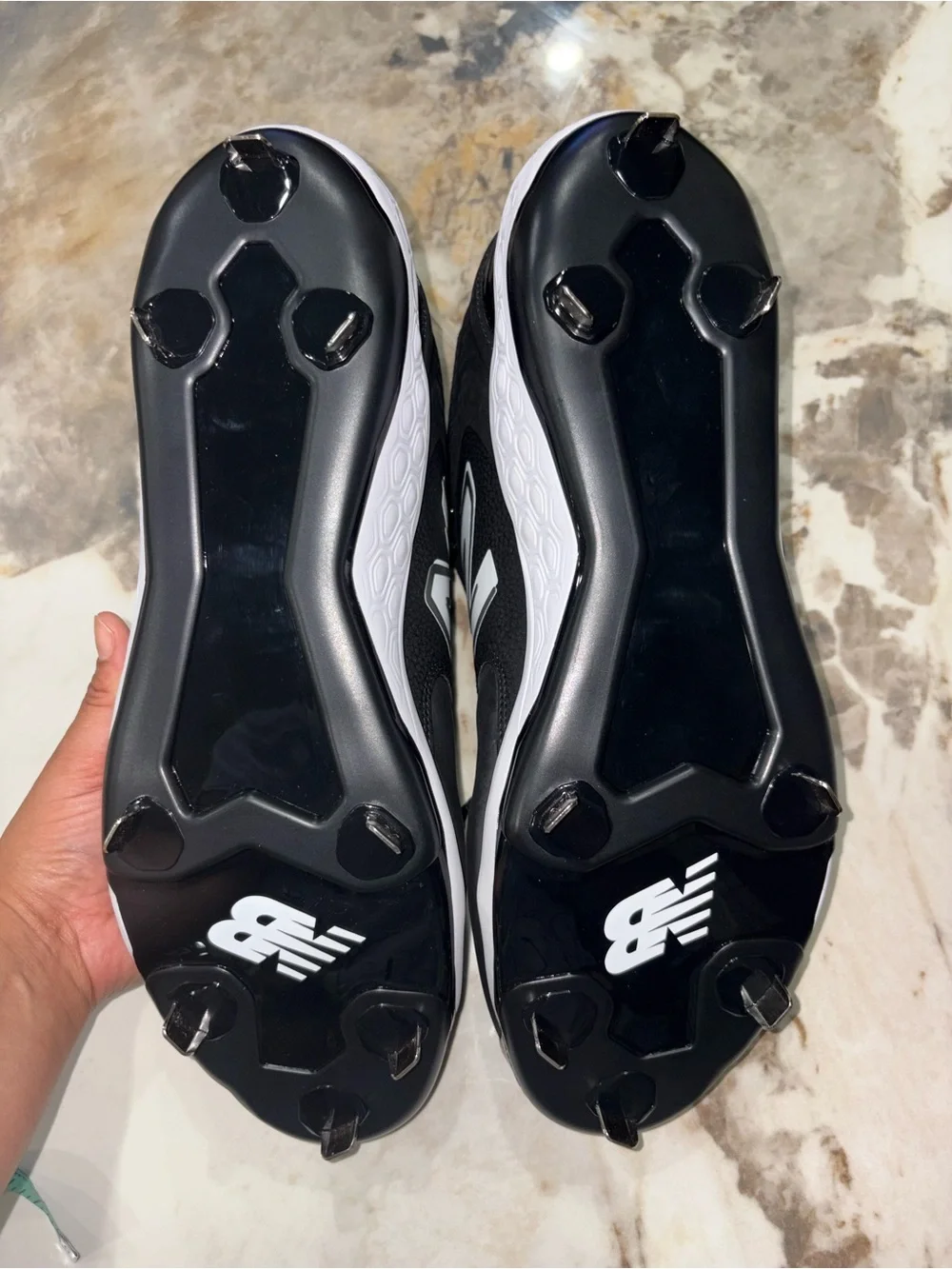 New Balance Men’s Black and White Baseball Cleats with Metal Spikes